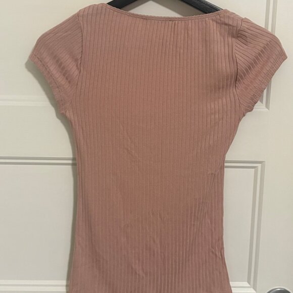 Reformation NWT Cap Sleeve Ribbed Tshirt - Picture 2 of 2